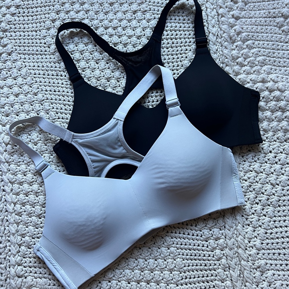 Avía Sports Bras